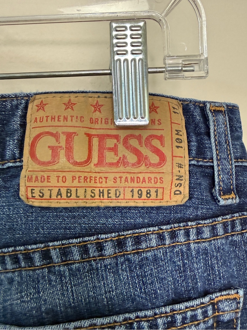 GUESS?: Women's Vintage Jeans, Classic Straight Blue Denim Size 32 - Picture 3 of 11